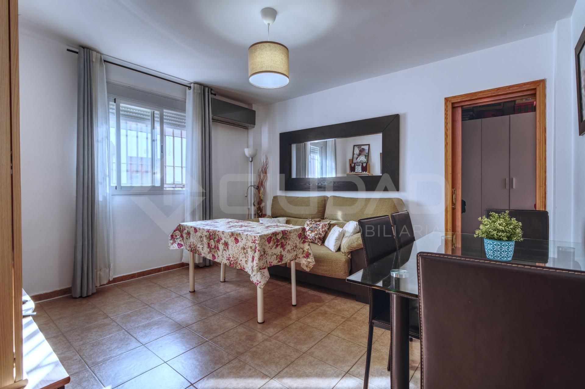 Bedroom of Flat for sale in Gelves  with Air Conditioner
