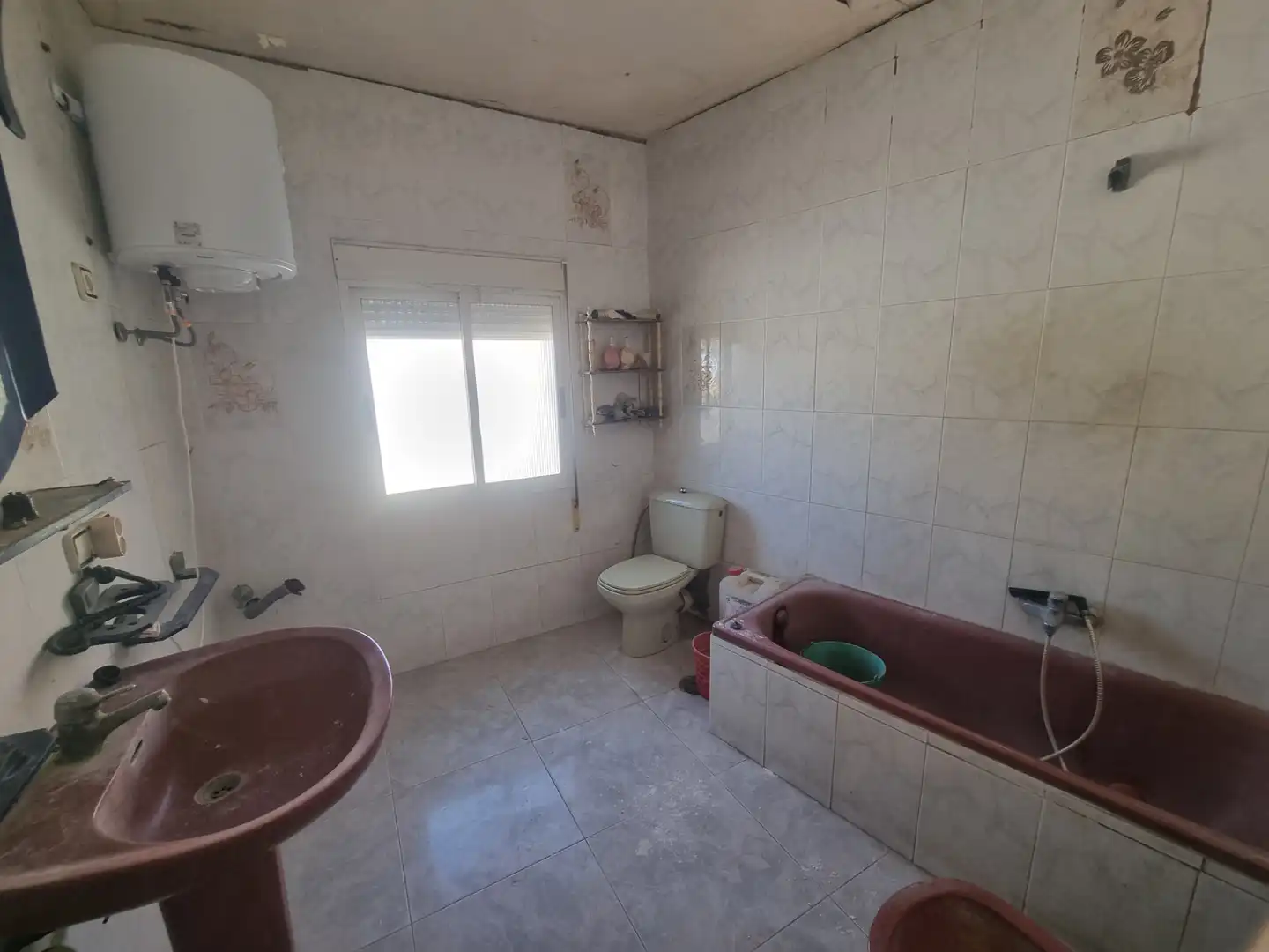 Bathroom of Houses for sale in Tabernas  with Air Conditioner, Heating and Furnished