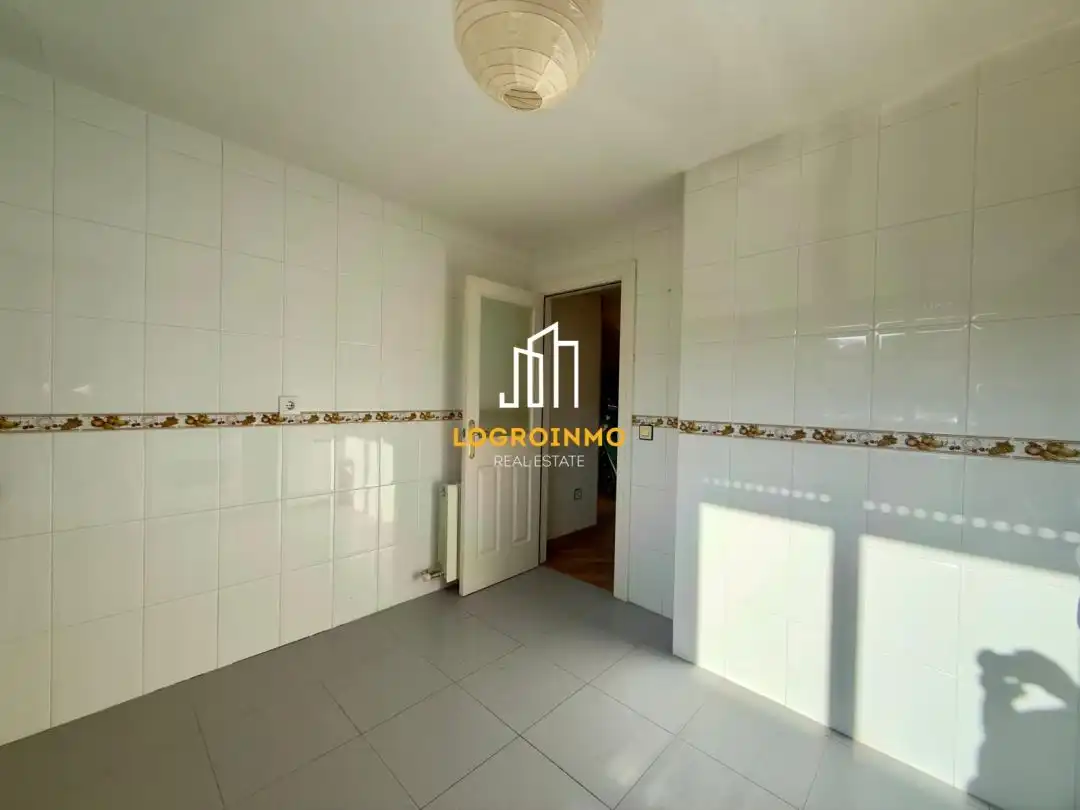 Piso en venta en Villamediana de Iregua con Calefacción y Amueblado