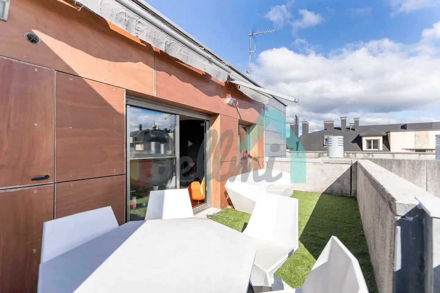 Terrasse von Maisonette zum Verkauf in Oviedo  mit Heizung, Terrasse und Abstellraum