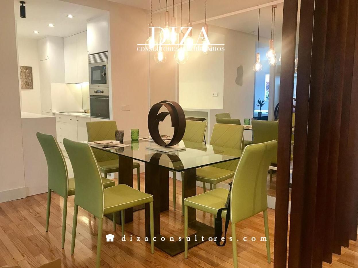 Dining room of Flat for sale in  Madrid Capital  with Air Conditioner, Heating and Private garden