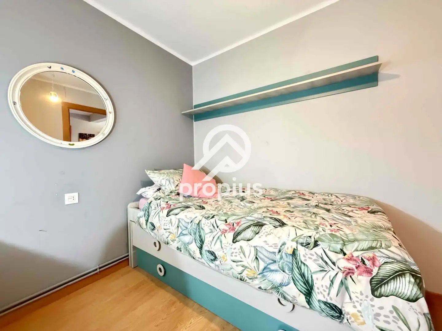 Schlafzimmer von Wohnung zum Verkauf in Oviedo  mit Heizung, Abstellraum und Möbliert
