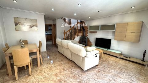 Foto 5 de Casa adosada en venta en Catral, Alicante