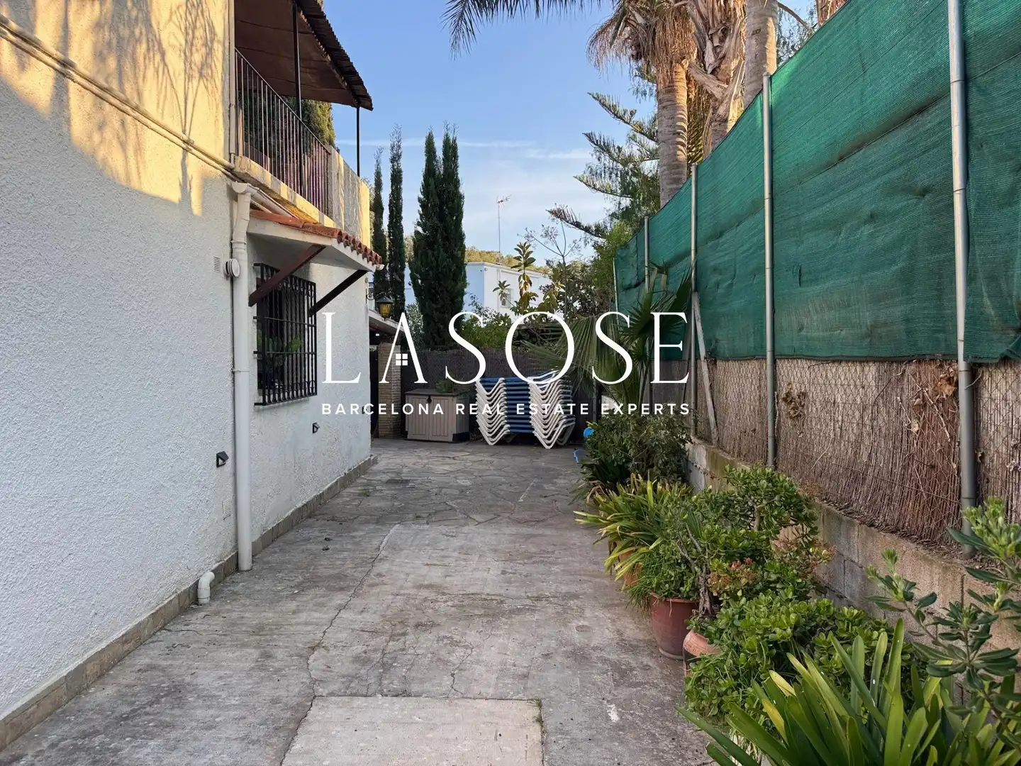 Exterior view of Houses for sale in Sitges  with Heating, Private garden and Parquet flooring