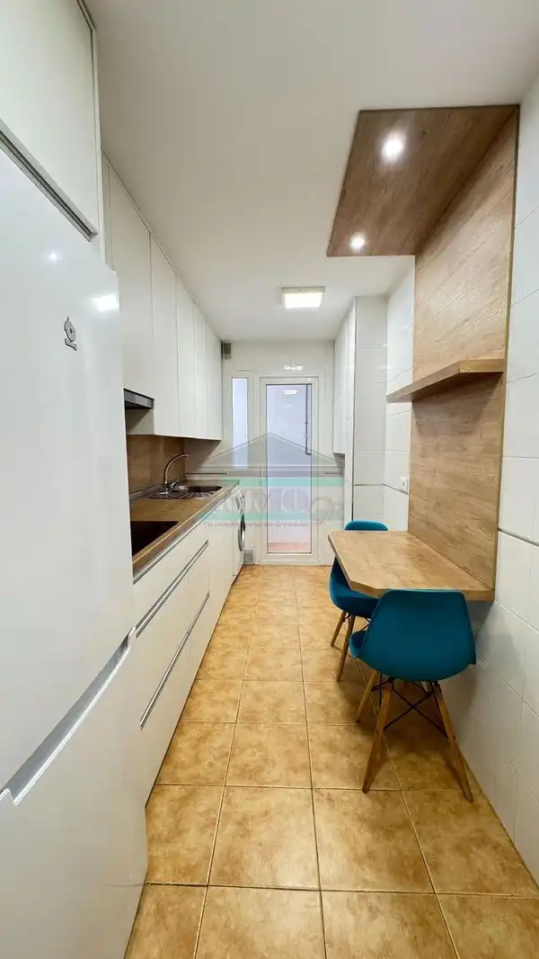 Kitchen of Flat for rent in Armilla  with Air Conditioner, Furnished and Oven