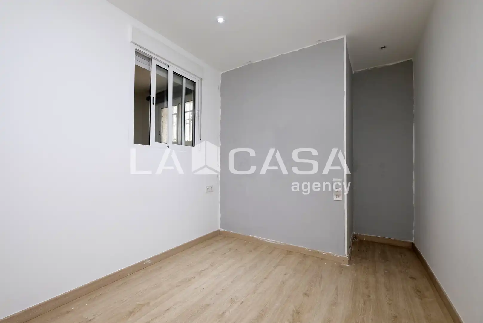 Local comercial en venda a Nou Barris, imagen 9