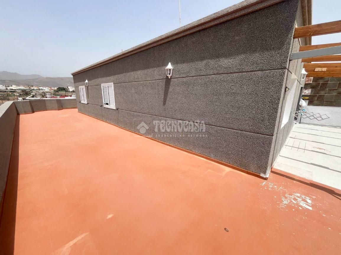 Terrace of Attic for sale in Santa Lucía de Tirajana  with Terrace and Storage room