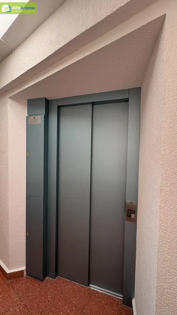 Wohnung zum Verkauf in Aranda de Duero mit Heizung, Parkett und Terrasse