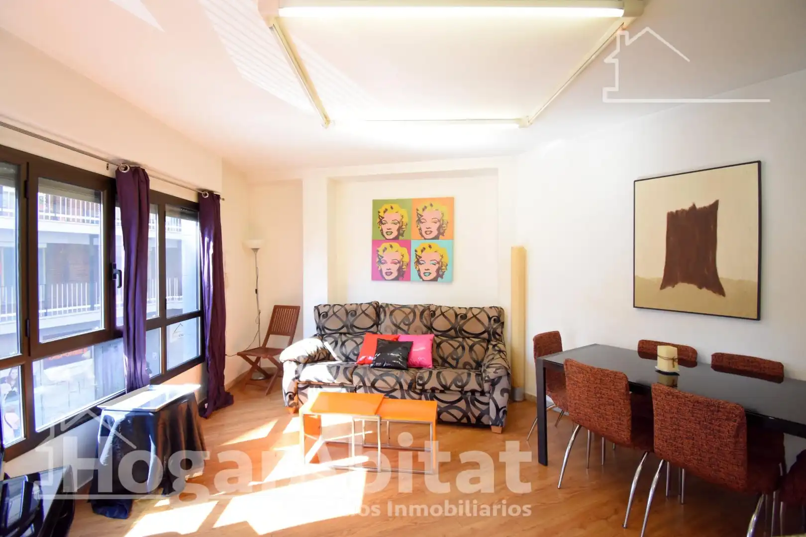 Wohnzimmer von Wohnung zum Verkauf in Oliva mit Klimaanlage, Heizung und Parkett