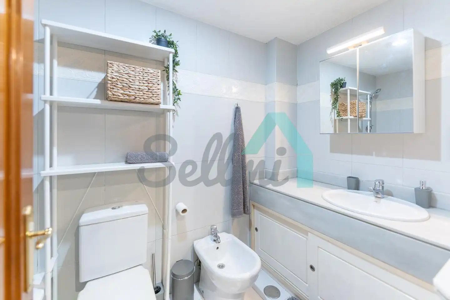 Flat for rent in Calle Luis Braille, Milán - Pumarín