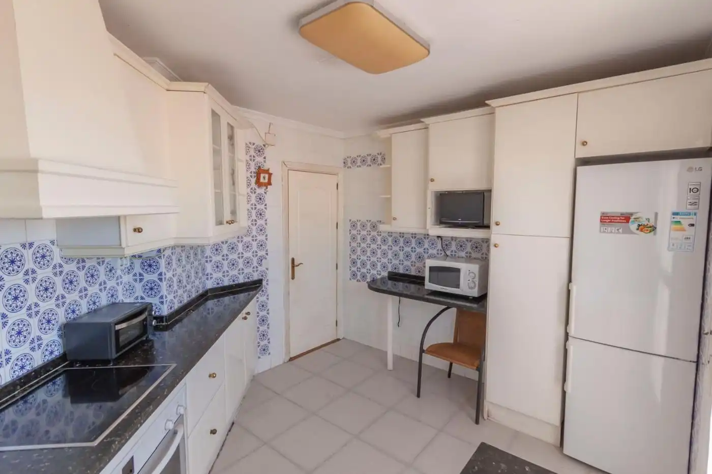 Penthouse with lift for sale in Estepona Pueblo, imagen 3