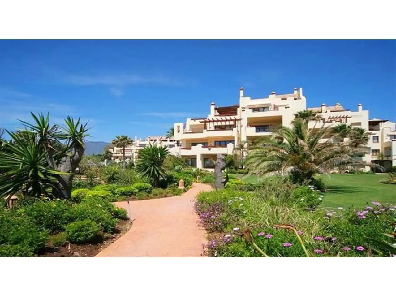 Apartament amb terrassa en venda a Urbanizacion Bahia Velerin 2, imagen 2