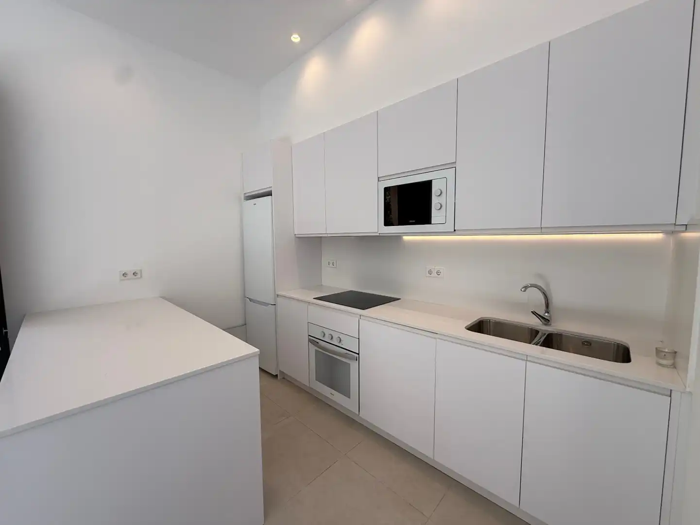Kitchen of Apartments for sale in Eivissa  with Air Conditioner and Balcony