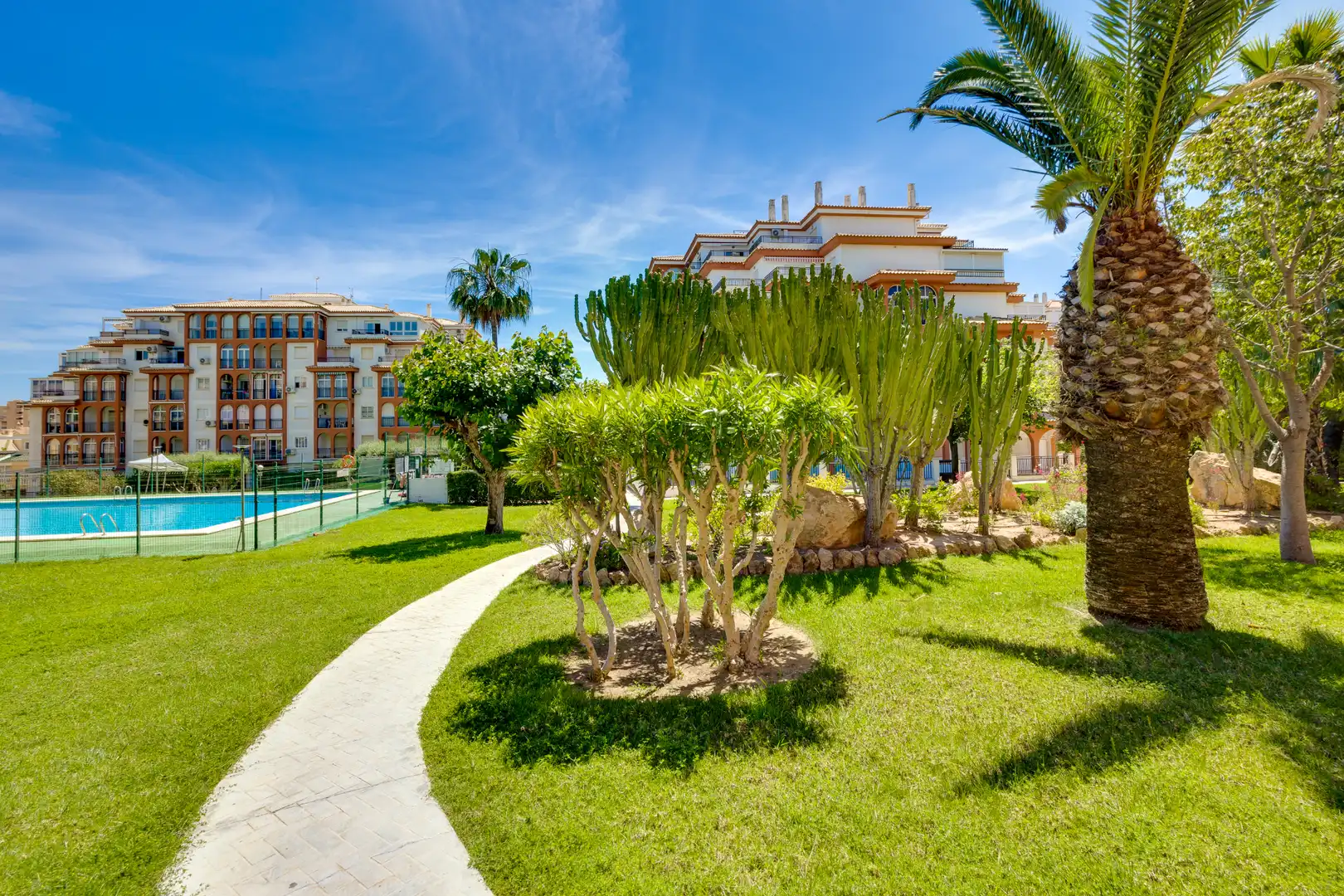 Exterior view of Flat for sale in Torrevieja  with Air Conditioner, Terrace and Balcony