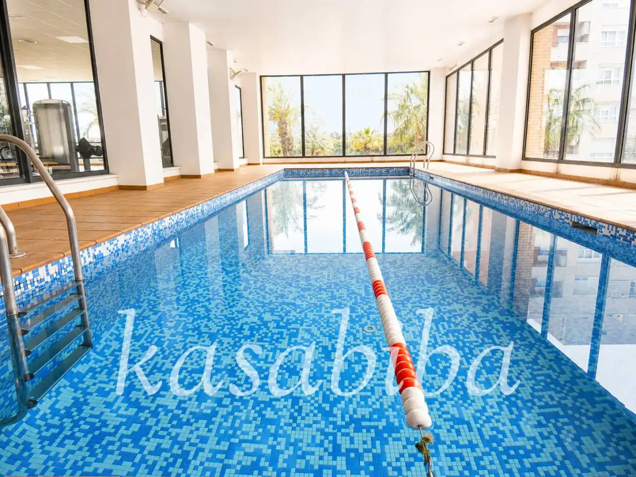Schwimmbecken von Wohnung zum Verkauf in Paterna mit Klimaanlage, Heizung und Terrasse