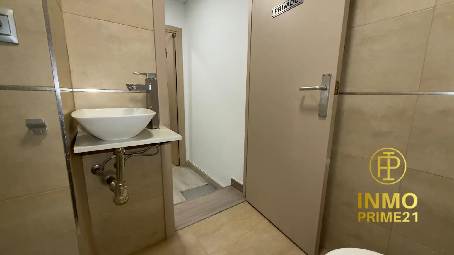 Bathroom of Commercial properties for sale in Santander