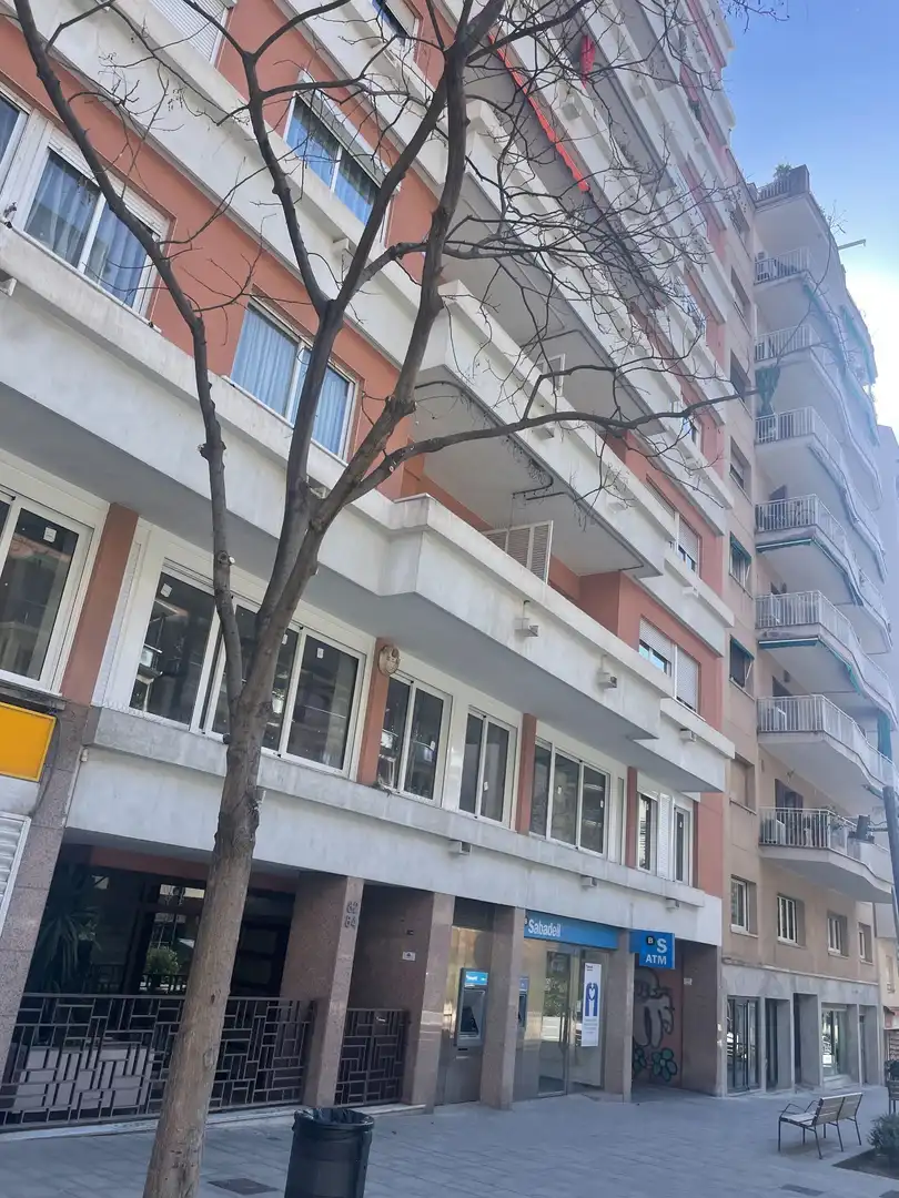 Vista exterior de Piso en venta en Barcelona con Aire acondicionado y Calefacción
