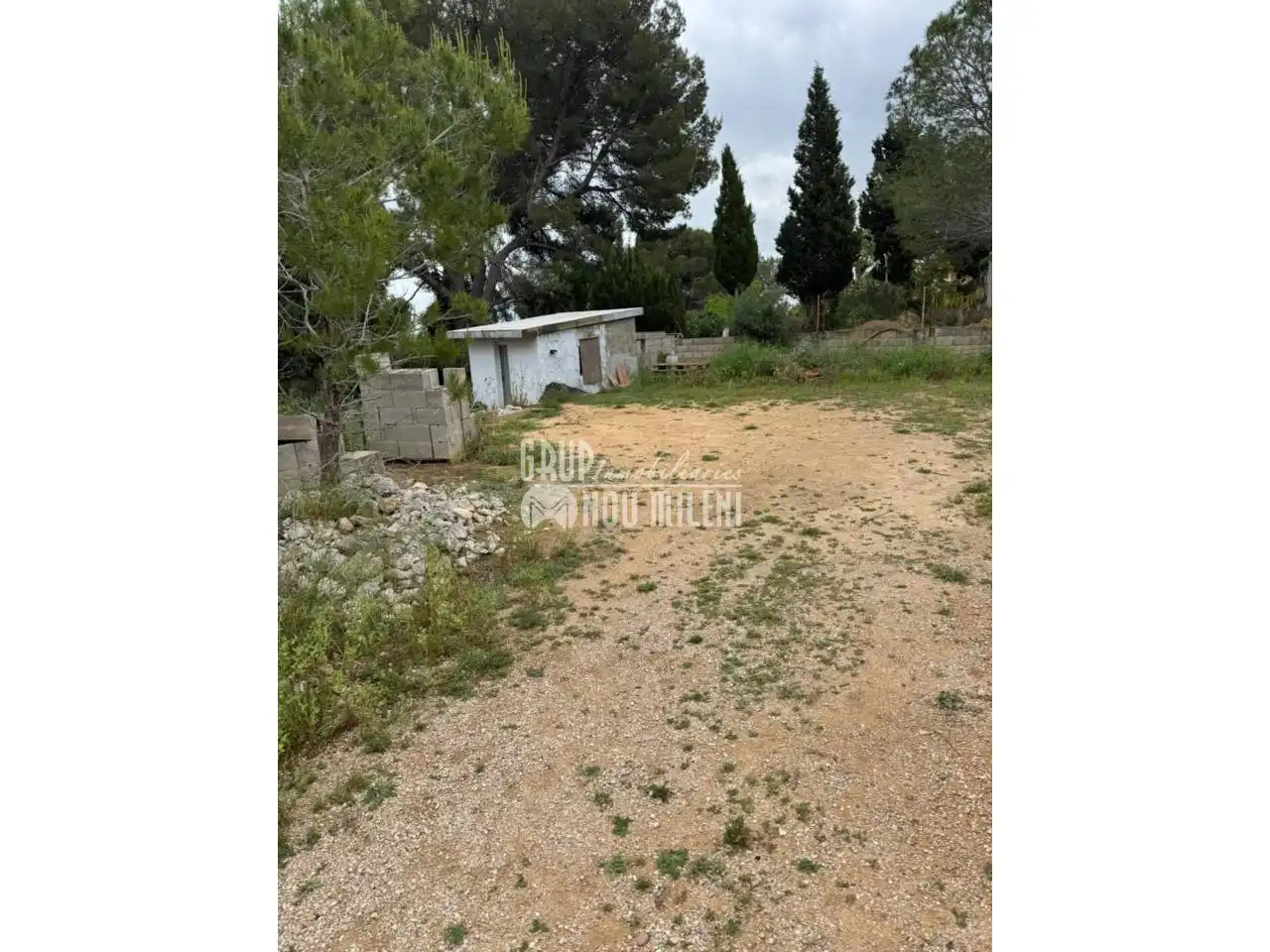 Finca rústica en venda en Montserrat amb Jardí privat