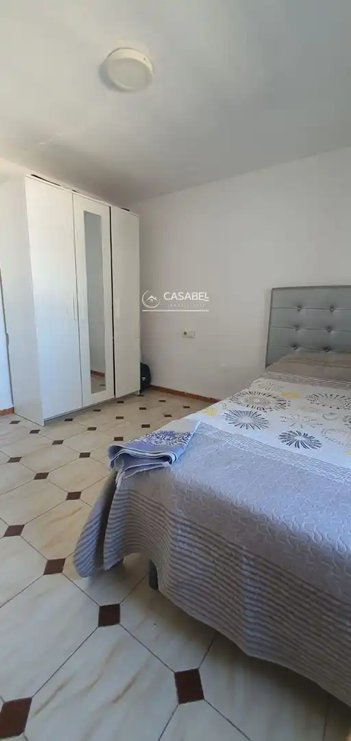 Piso con ascensor en venta en Sur