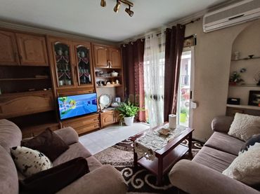 Flat with balcony for sale in Este