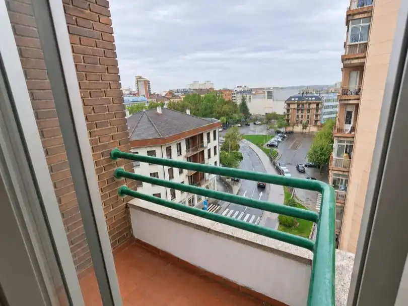 Terrassa de Pis en venda en León Capital  amb Terrassa i Balcó