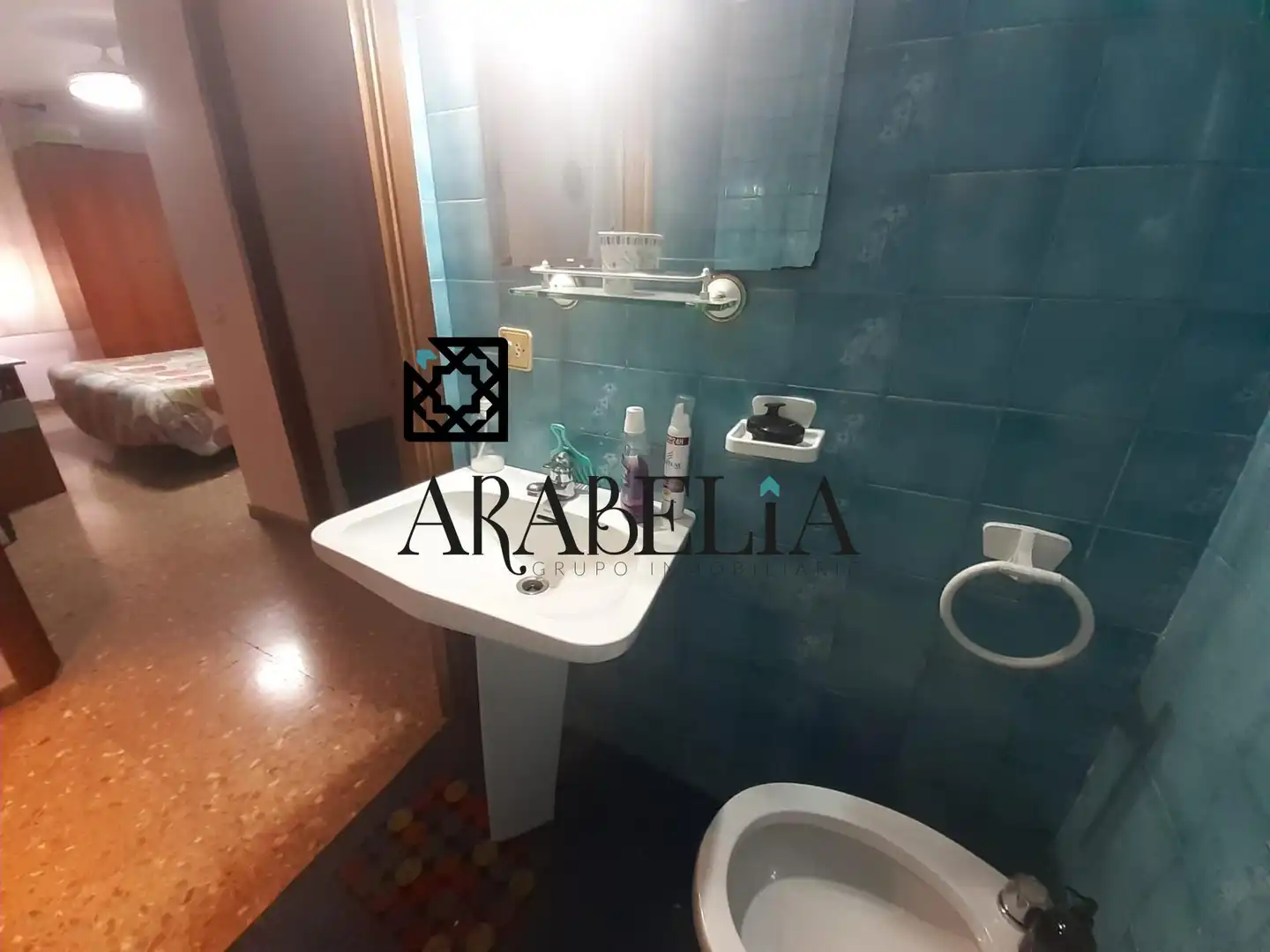 Bany de Pis en venda en Córdoba amb Jardí privat i Terrassa