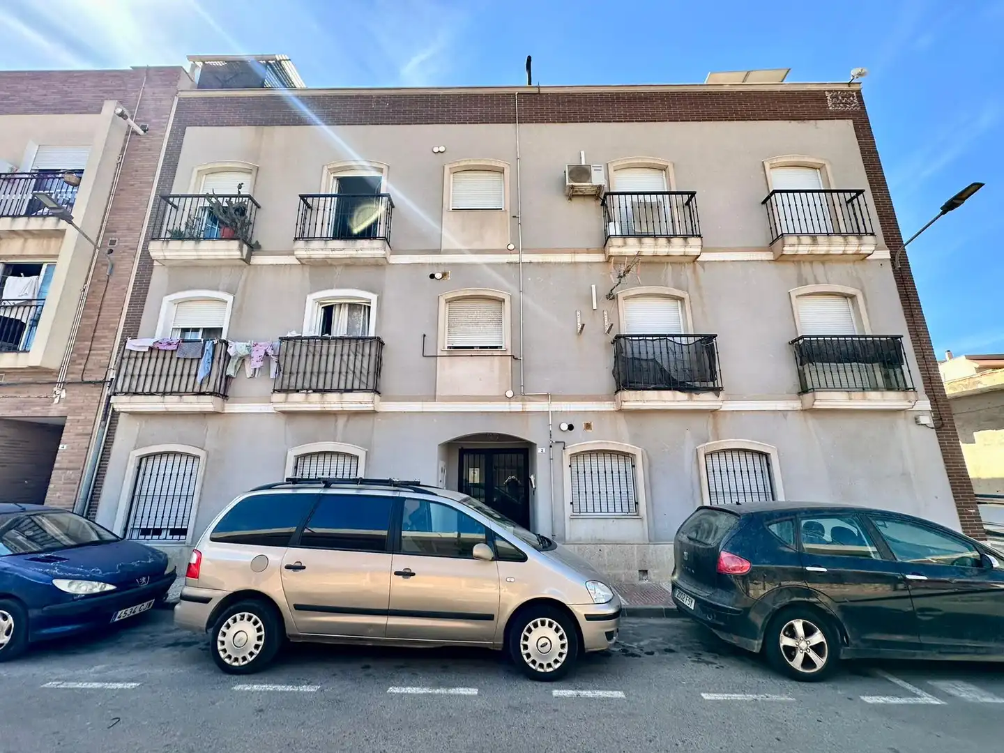 Vista exterior de Piso en venta en Roquetas de Mar con Calefacción, Amueblado y Alarma