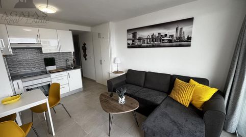 Foto 3 de Piso en venta en Noelia Afonso Cabrera, Playa de las Américas, Arona