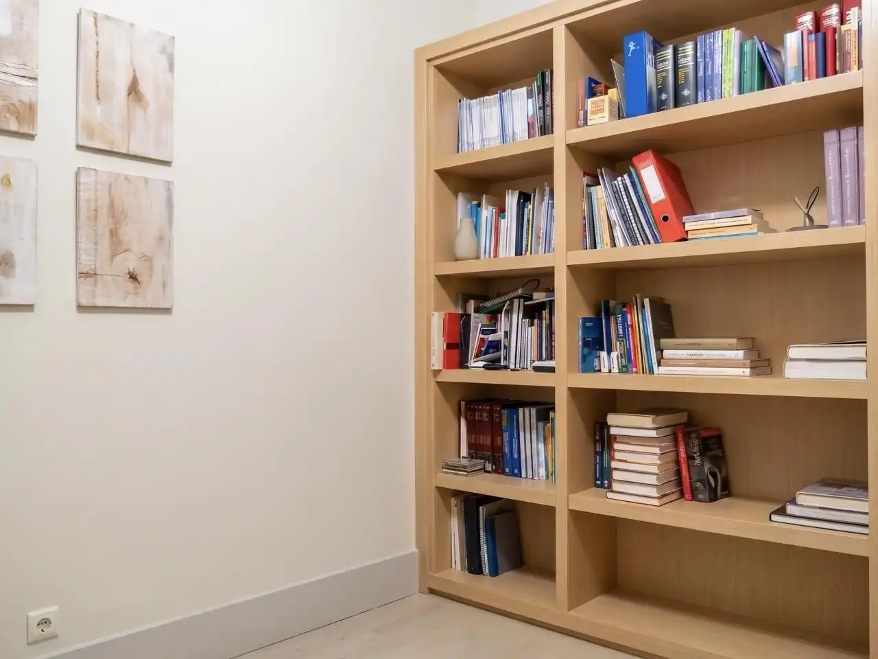 Flat for sale in Sevilla  with Air Conditioner, Terrace and Furnished