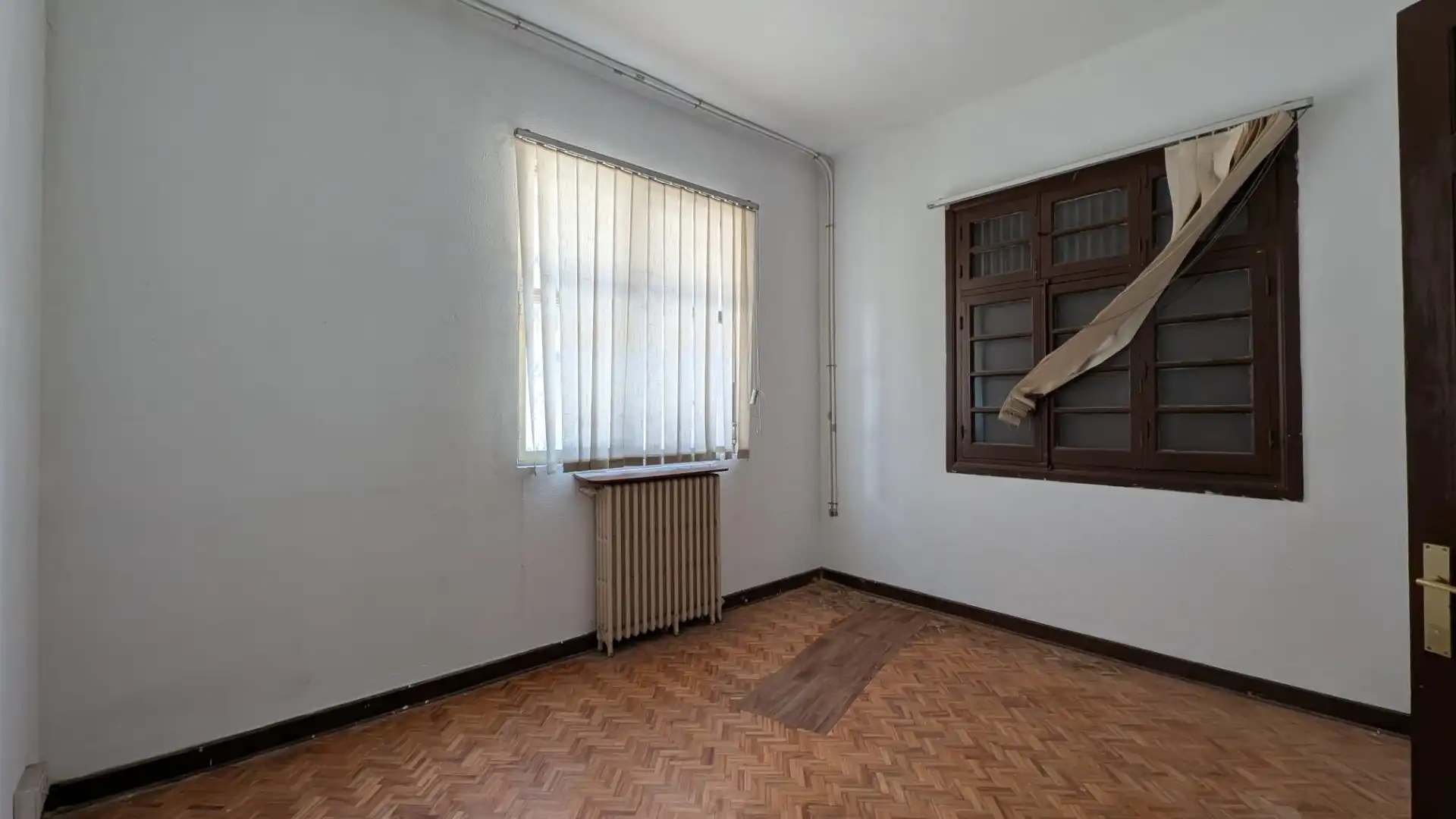 Schlafzimmer von Geschaftsraum zum Verkauf in Villabona