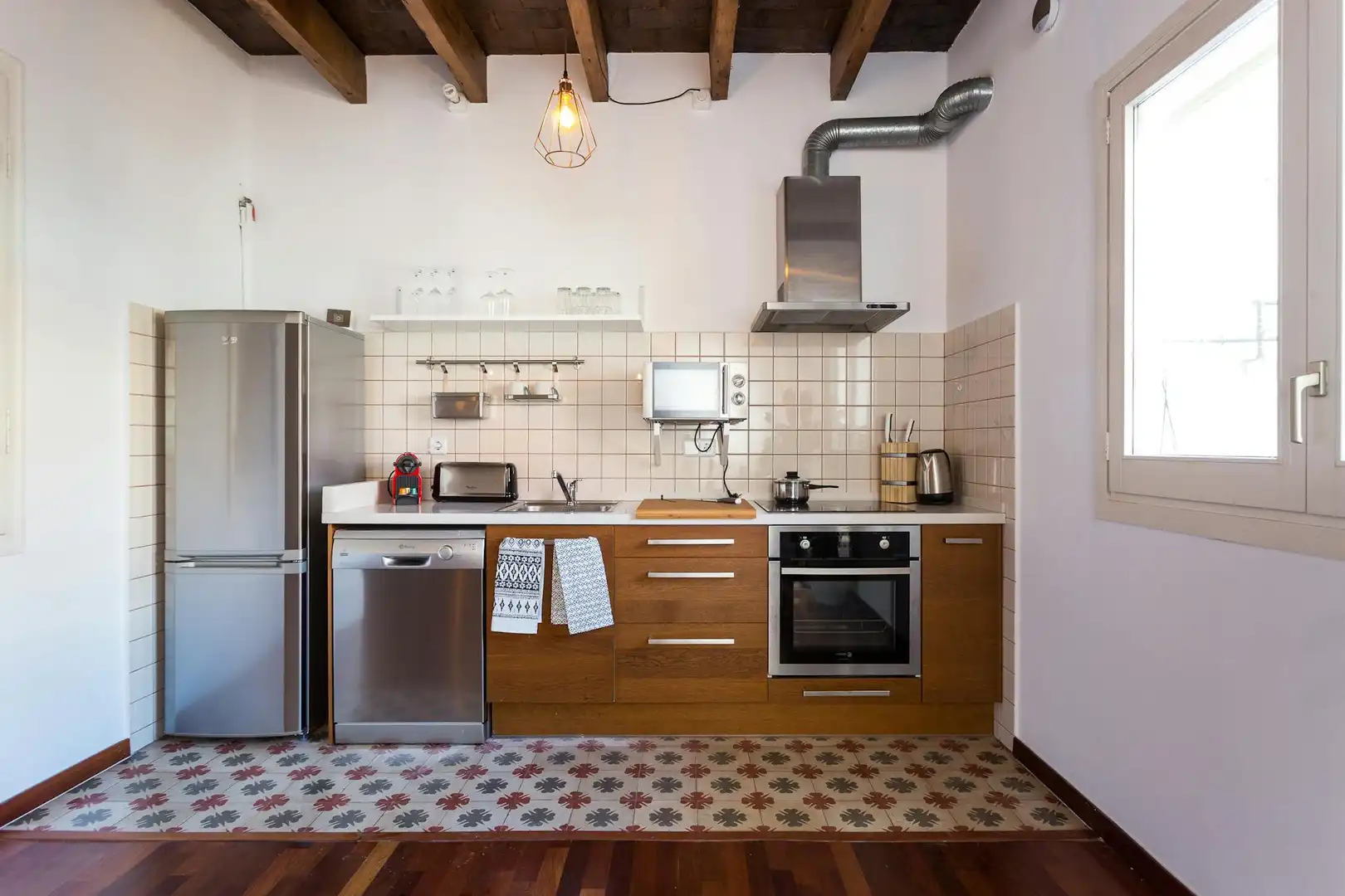 Kitchen of Flat for rent in L'Hospitalet de Llobregat  with Air Conditioner, Heating and Furnished