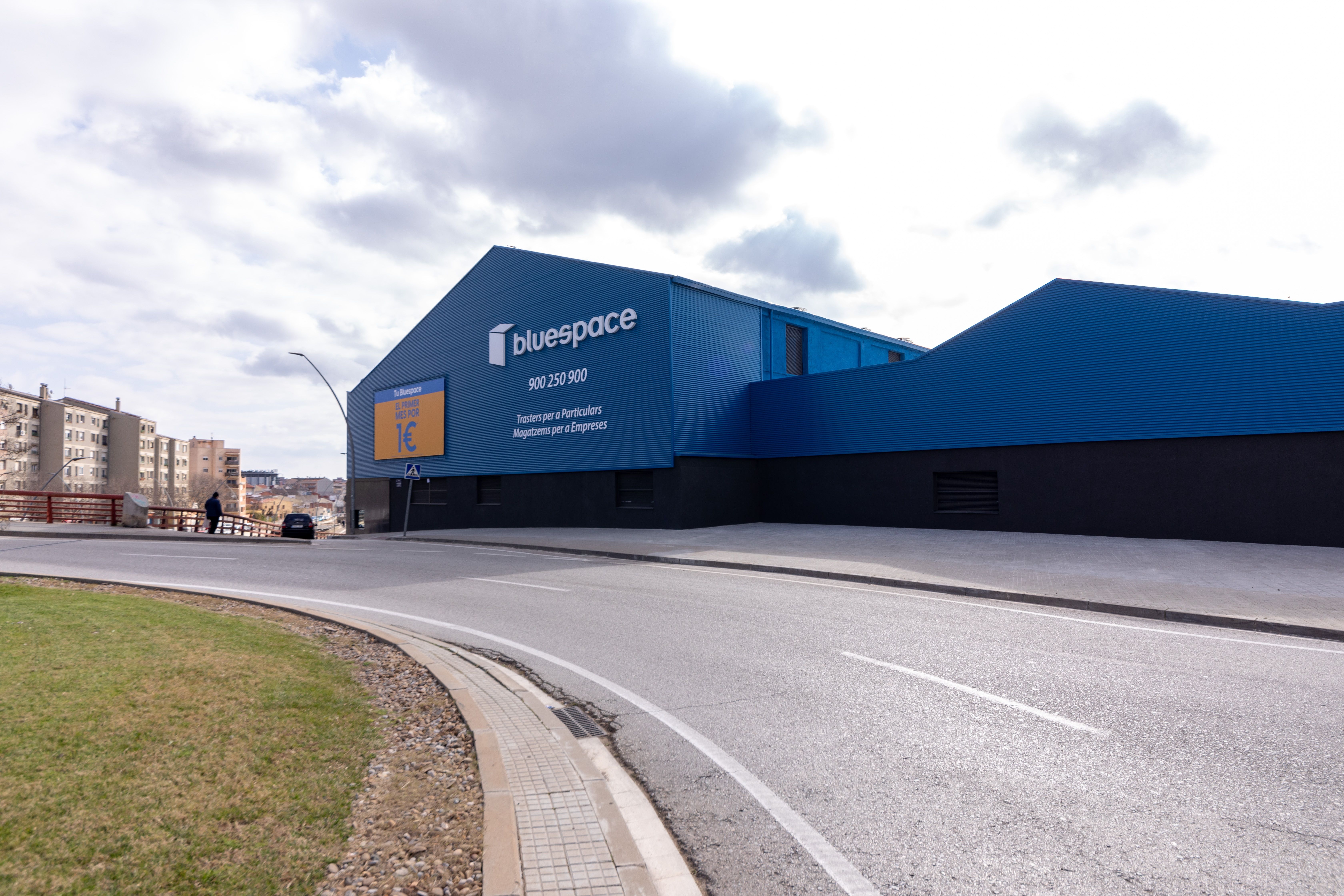 Exterior view of Premises to rent in Terrassa  with Alarm
