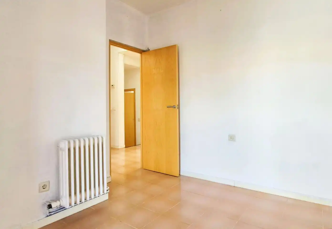 Maisonette zum Verkauf in Matadepera mit Klimaanlage, Heizung und Terrasse