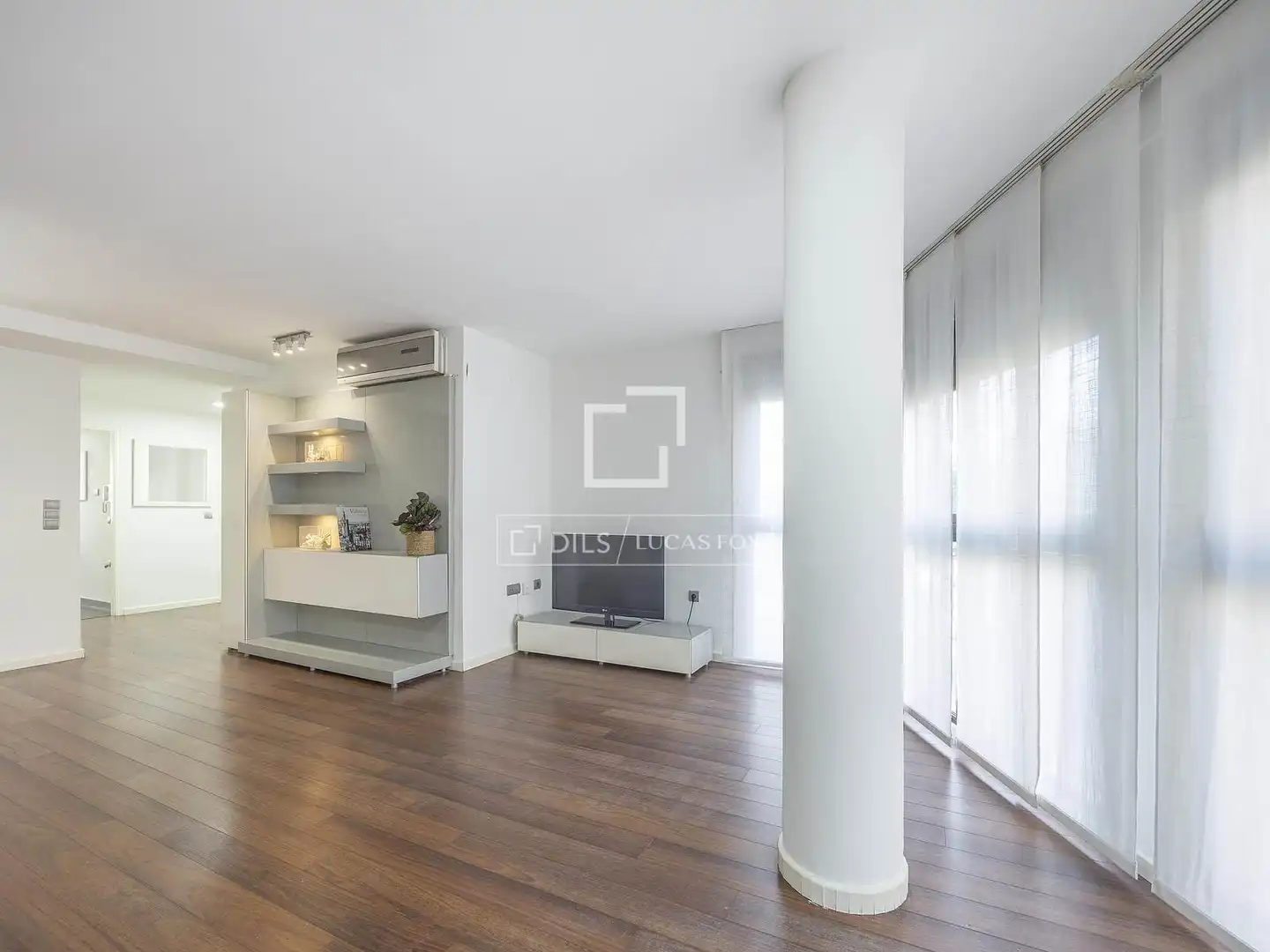 Sala d'estar de Pis de lloguer en Valencia amb Aire condicionat, Calefacció i Parquet
