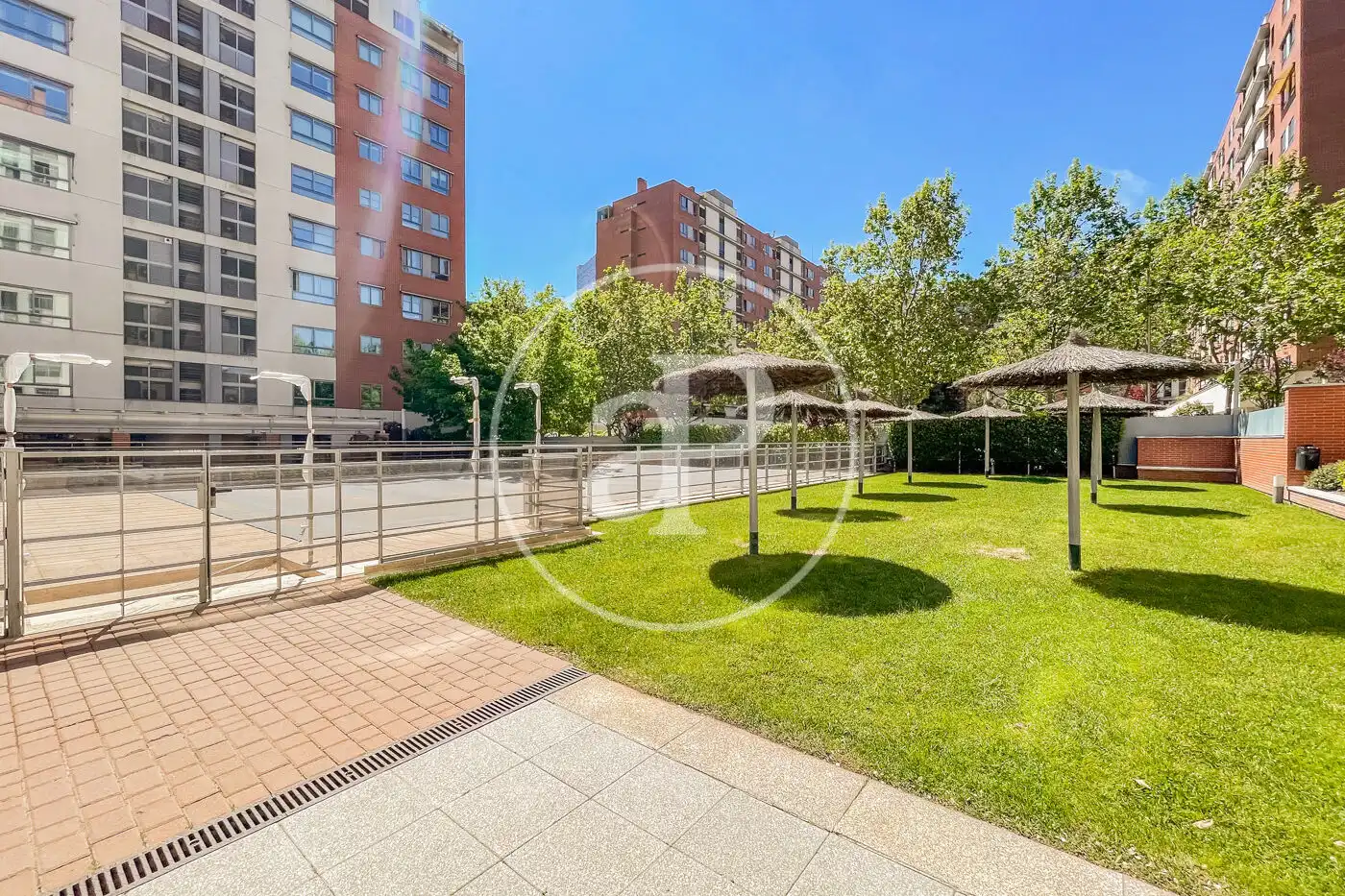 Vista exterior de Àtic en venda en Madrid amb Aire condicionat, Calefacció i Terrassa