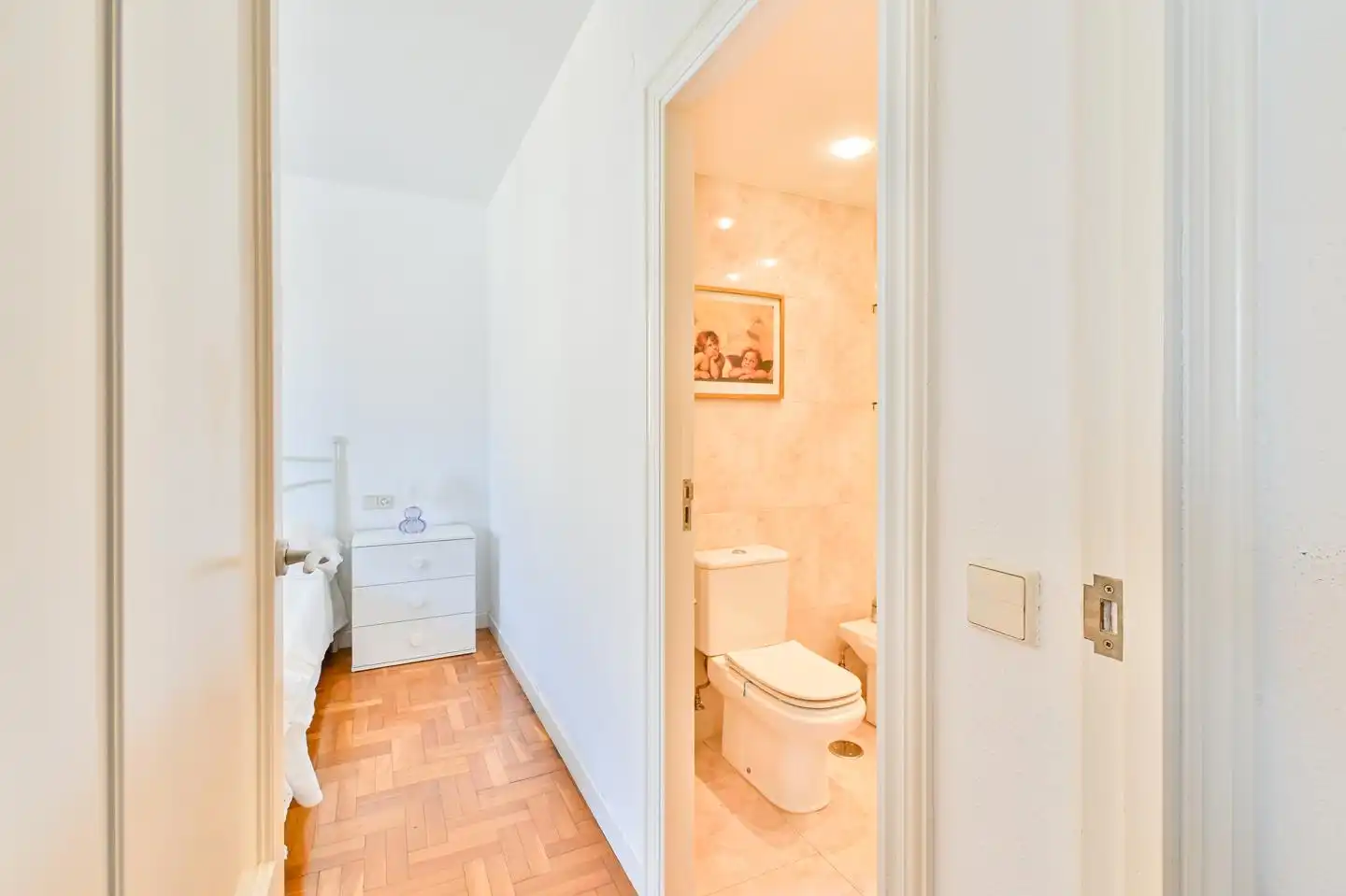 Baño de Piso de alquiler en Barañáin / Barañain con Calefacción, Parquet y Trastero