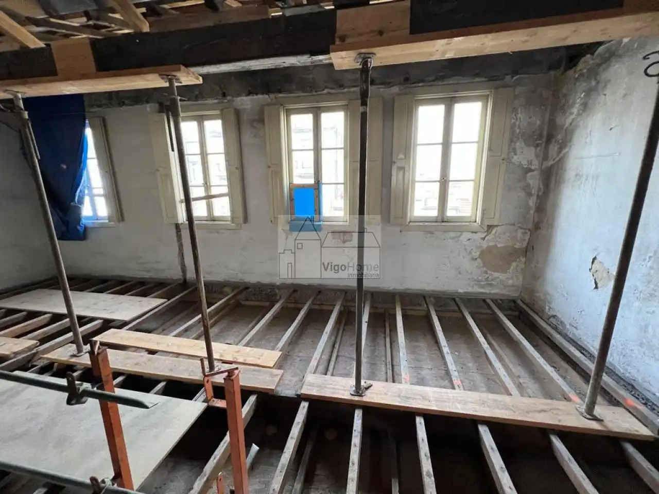 Attic for sale in Vigo   with Heating