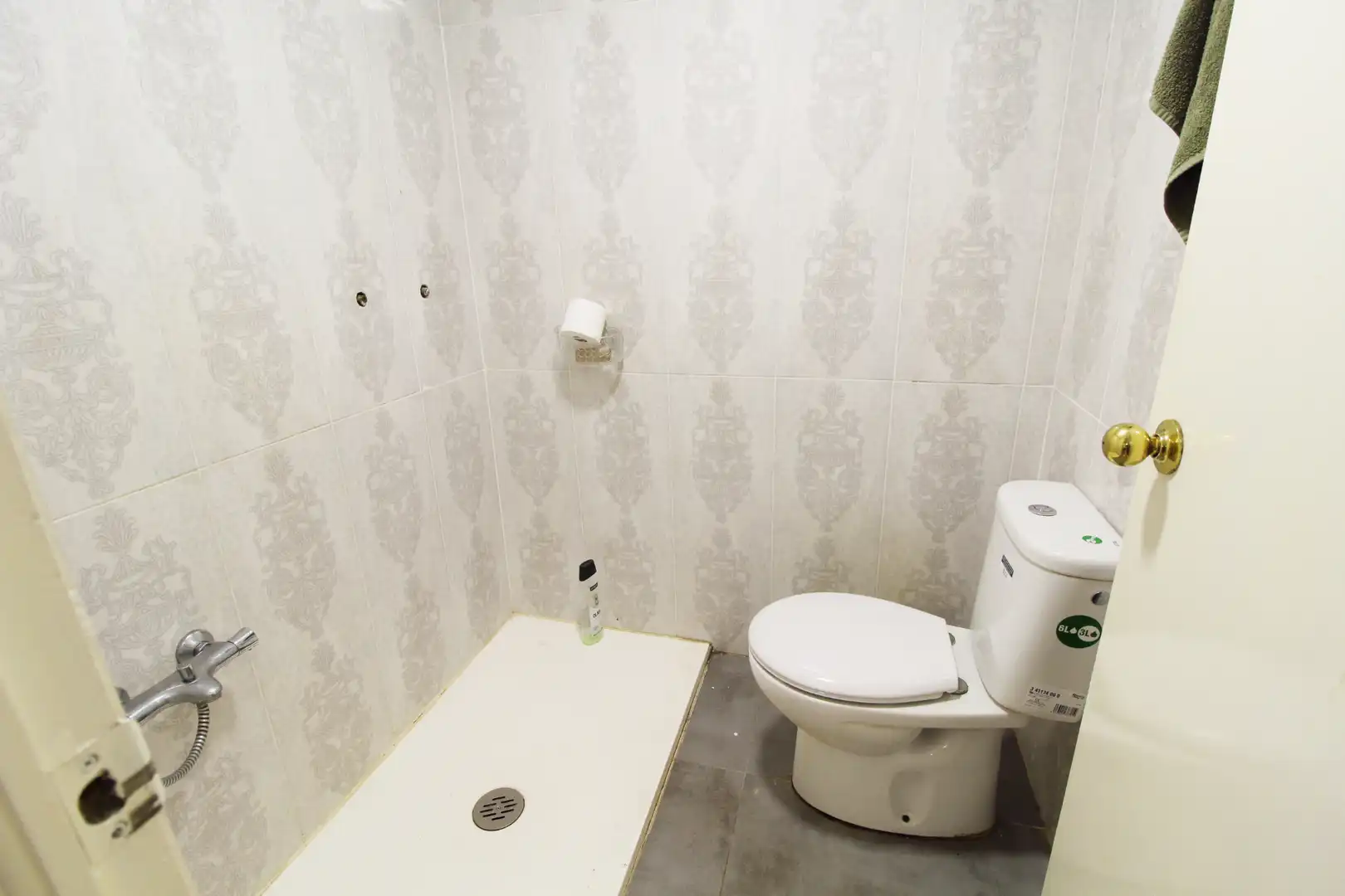 Baño de Piso en venta en Valencia con Aire acondicionado y Terraza