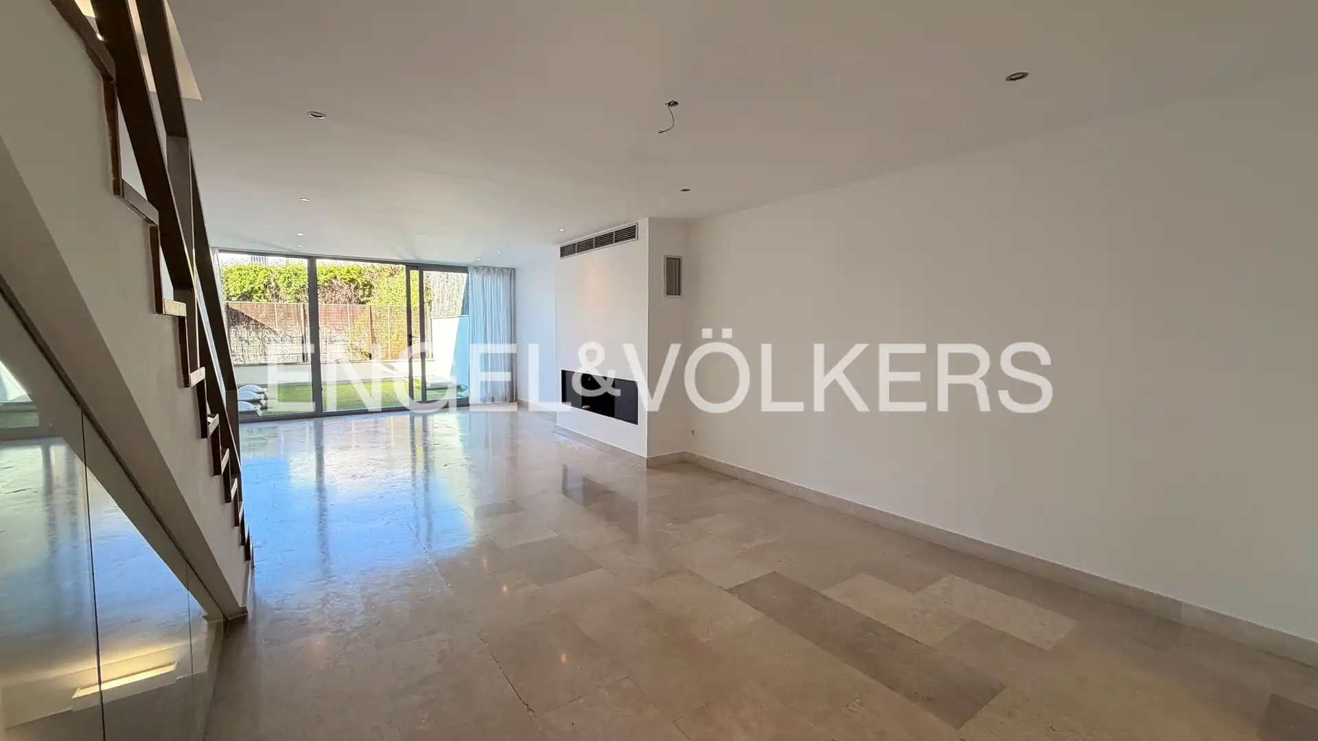 Sala d'estar de Casa o xalet de lloguer en La Moraleja amb Aire condicionat, Calefacció i Terrassa