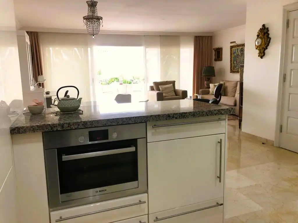 Küche von Dachboden zur Miete in Puerto de la Cruz mit Klimaanlage, Privatgarten und Terrasse