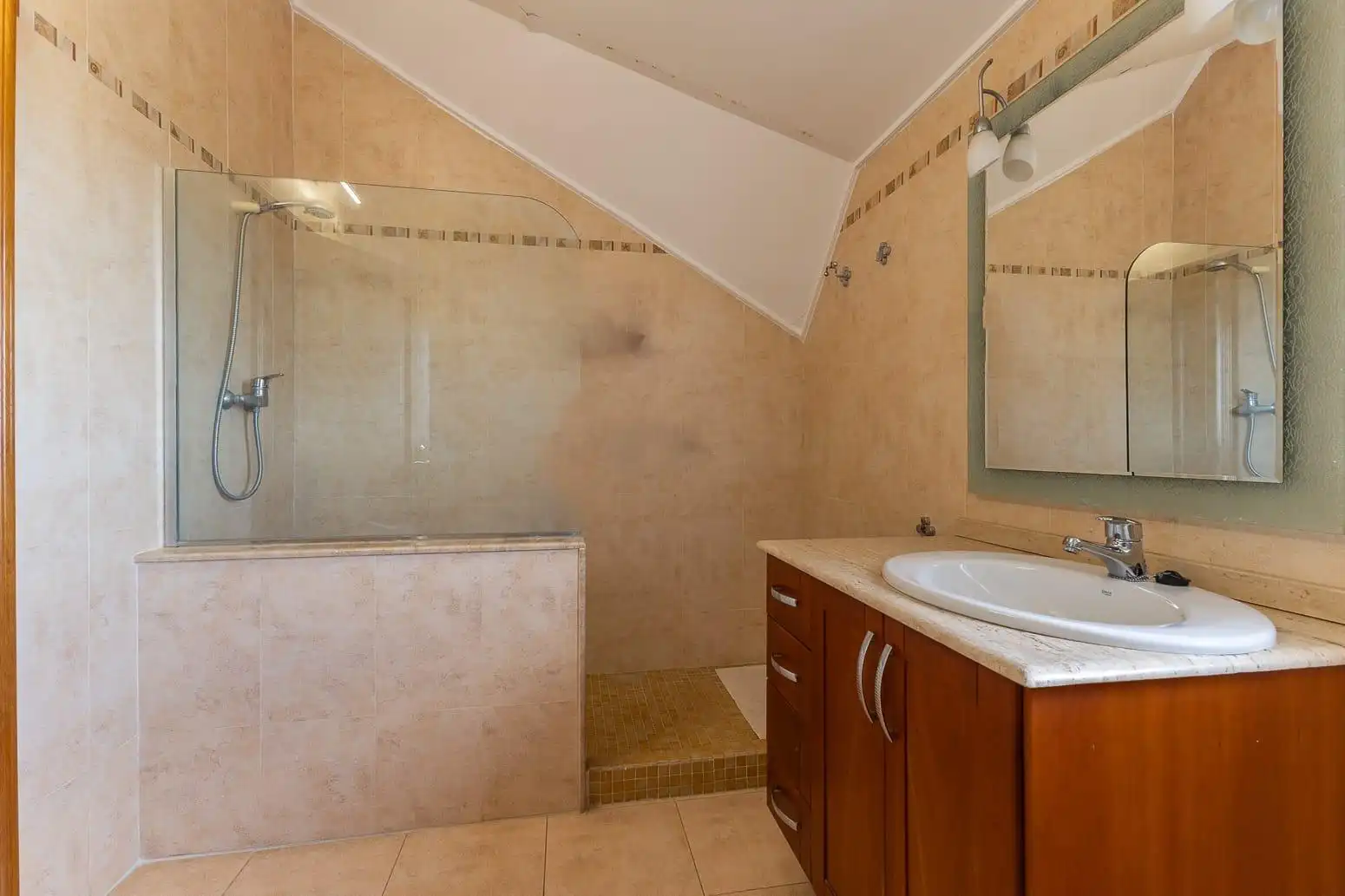 Baño de Casa o chalet en venta en Chiva con Aire acondicionado, Terraza y Piscina