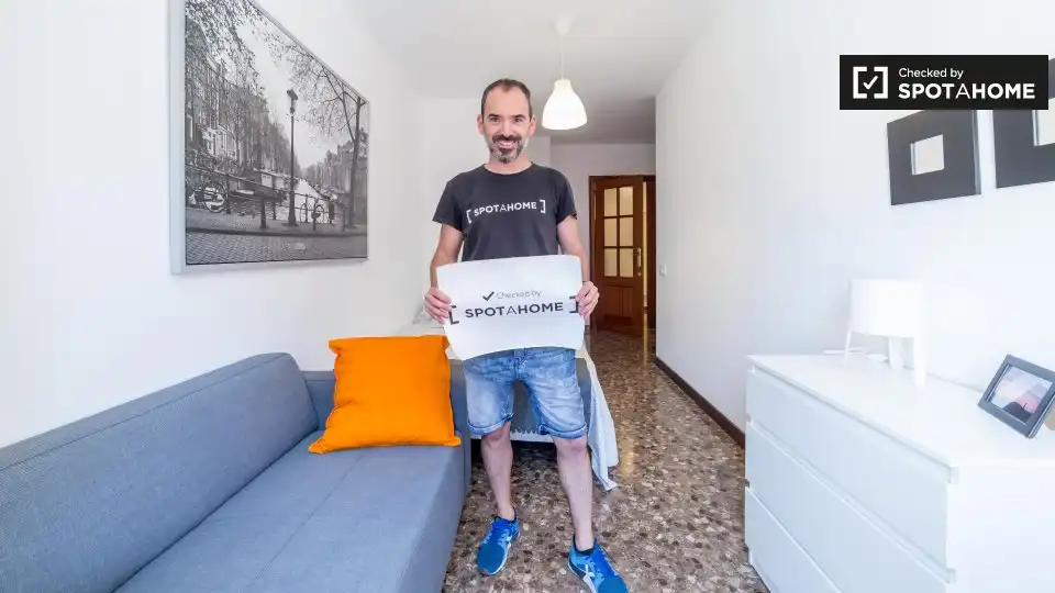 Zimmer in Penya - Roja - Avda. Francia