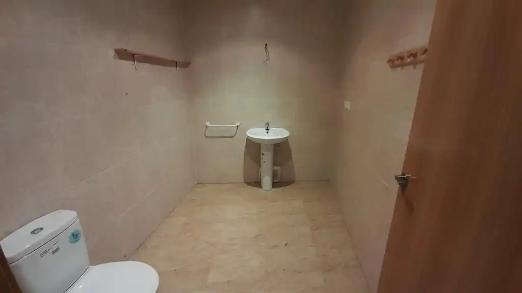 Local comercial de lloguer a La Roda, imagen 8