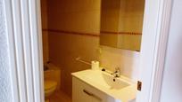 Bathroom of Flat for sale in  Jaén Capital