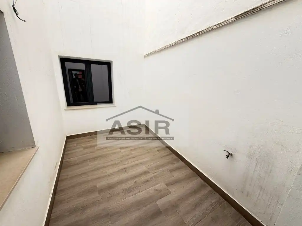 Oficina de alquiler en Alzira