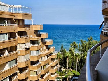 Apartament amb piscina en venda a Amplaries 27