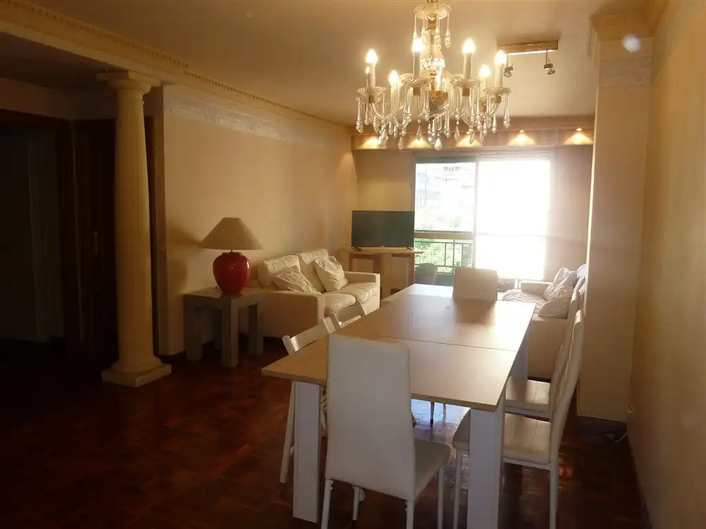 Comedor de Piso de alquiler en  Pamplona / Iruña con Calefacción, Parquet y Terraza
