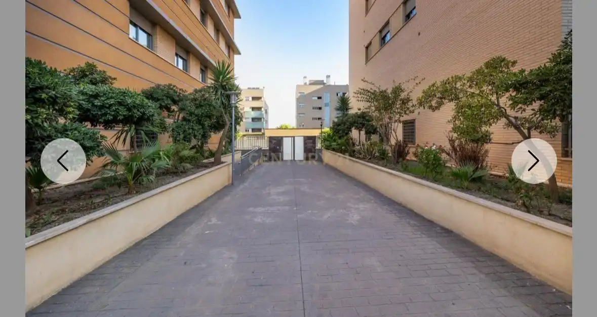 Außenansicht von Wohnungen zur Miete in Granada mit Klimaanlage, Privatgarten und Gemeinschaftspool