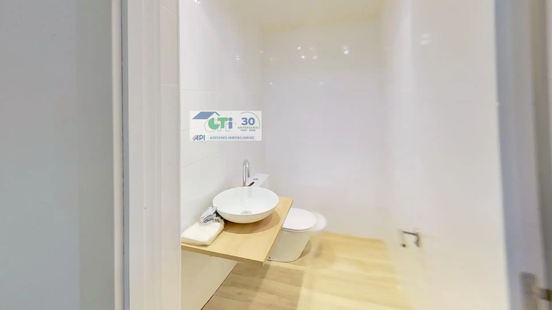 Badezimmer von Büro zur Miete in Zaragoza