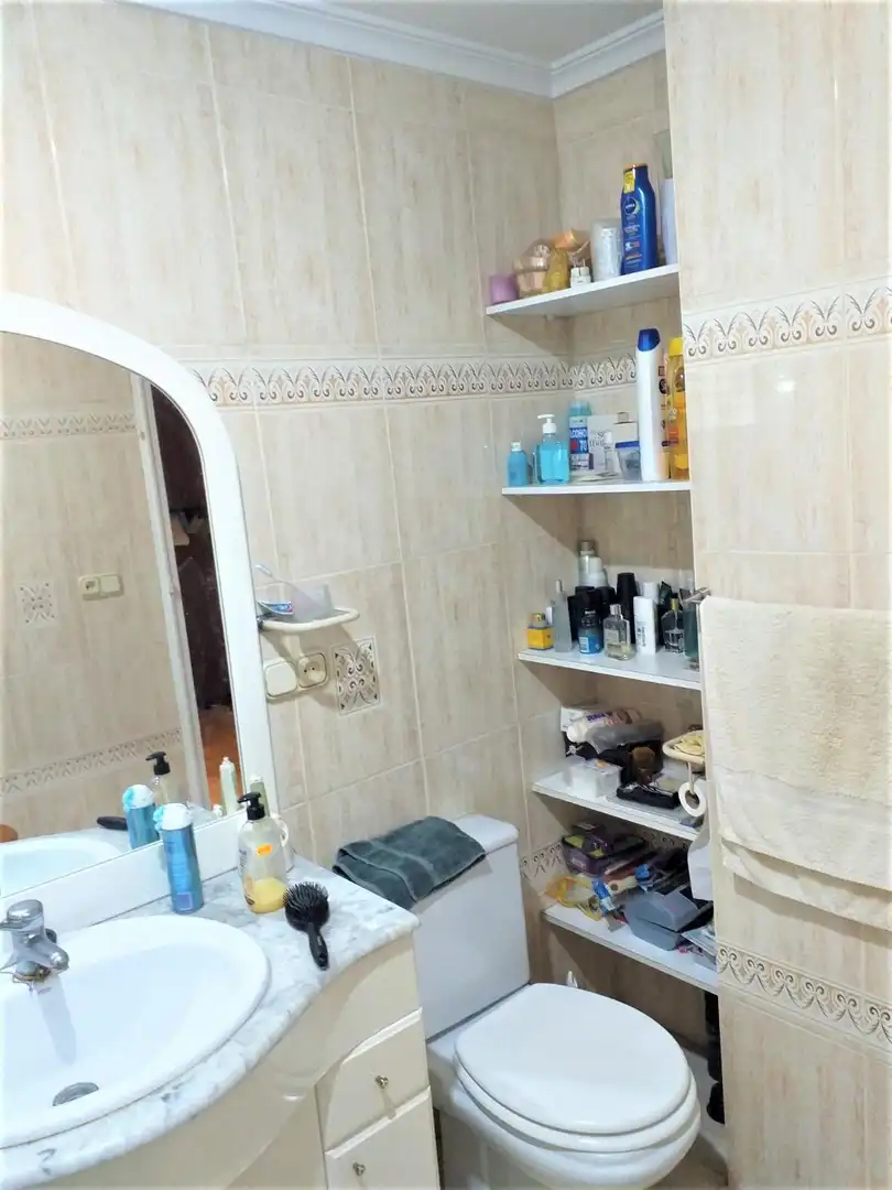 Baño de Casa adosada en venta en Vinalesa con Aire acondicionado, Calefacción y Jardín privado